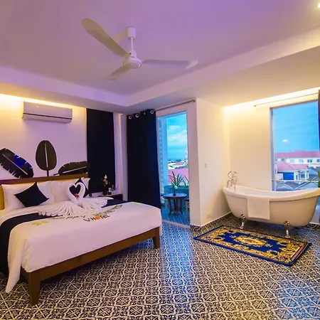 V Hotel And Apartment